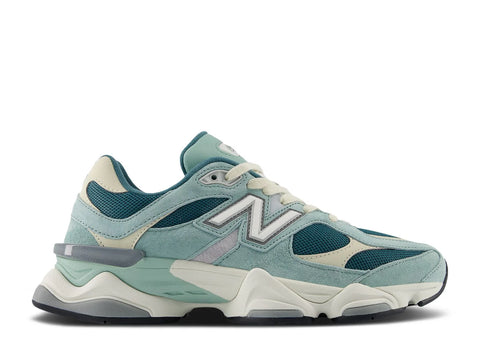 New Balance 9060 FG