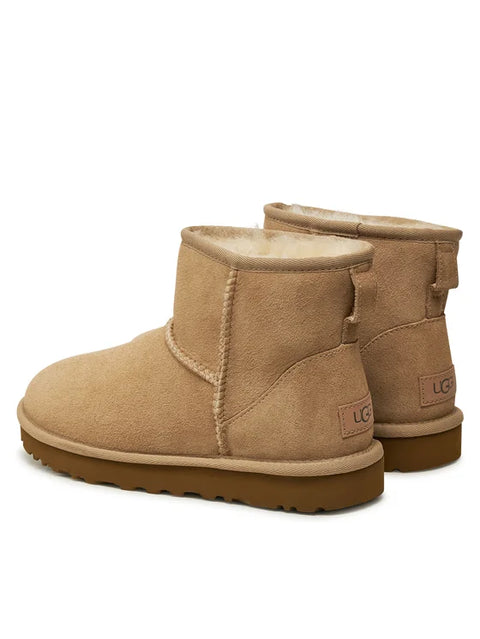 Cizme UGG Classic Mini II